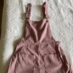 Dust pink corduroy shorts, jumper